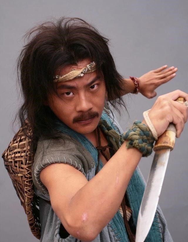 梁山#水浒传中最聪明的人,不是吴用也不是宋江,而是最后称帝的他!