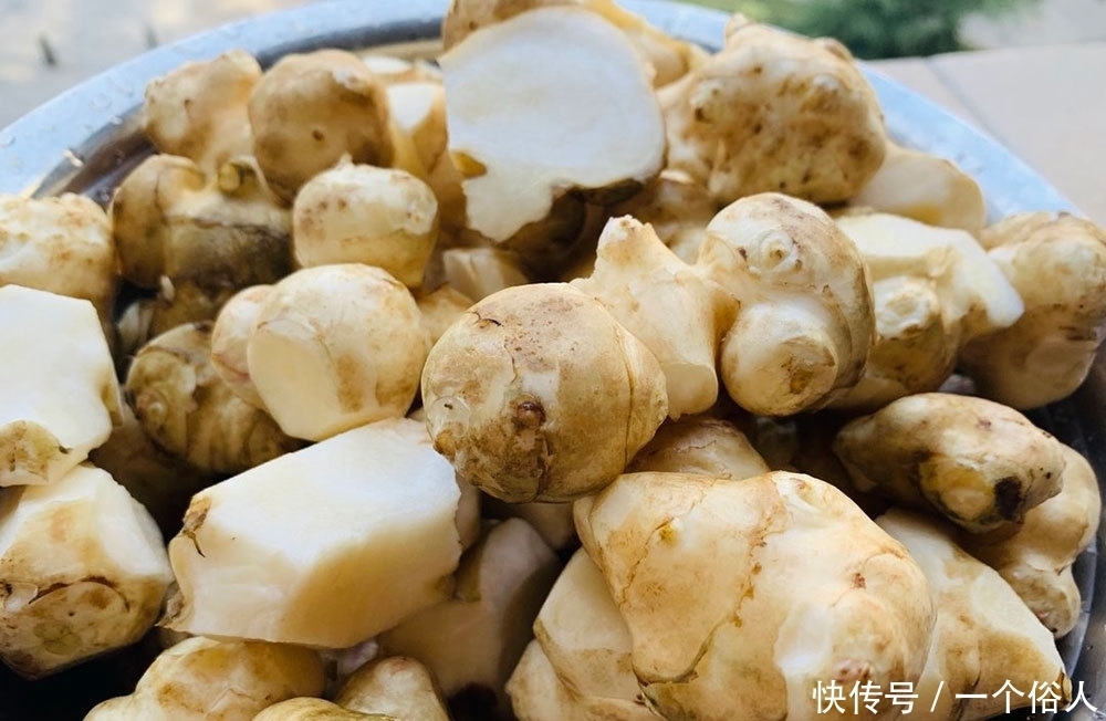 深秋|深秋是腌菜的季节,教你用老方法腌鬼子姜,比腌萝卜香多了