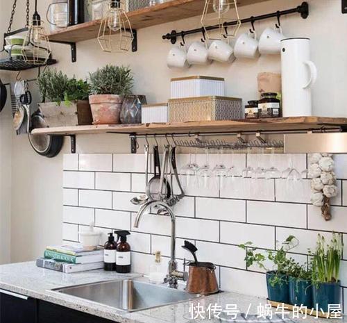 厨房吊柜|越来越多人不装厨房吊柜了,他们更爱这种设计,省钱漂亮又好用!