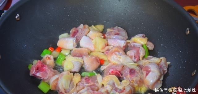 红烧鸡肉最好吃的家庭做法,简单美味又下饭,看看你喜欢吃不?