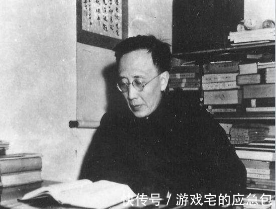 郭沫若！郭沫若写2个字拍出1610万元，凭什么？专家：这根本写的不是字