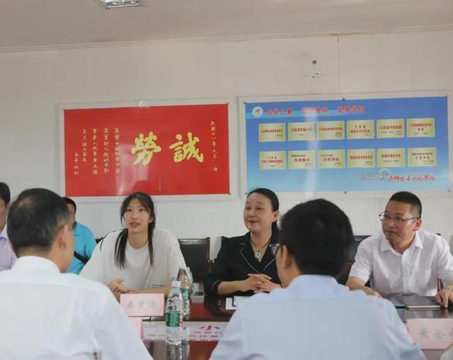 全运会|6名球员率先来报到!女排新军开启全新征程,新主帅带领球队冲冠