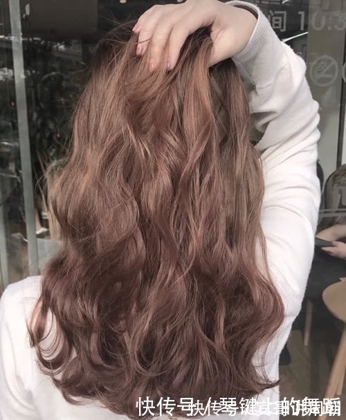 卷发 大圆脸、方脸女生福音!几款时髦发型了解下,显瘦可不止一点