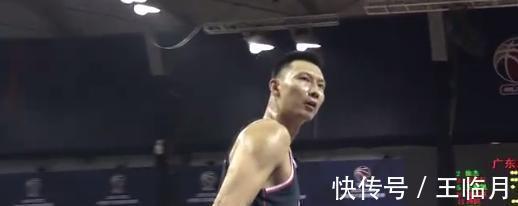 辽宁队|突发!周琦食物中毒!被扣又让踹!整个CBA没人比他惨