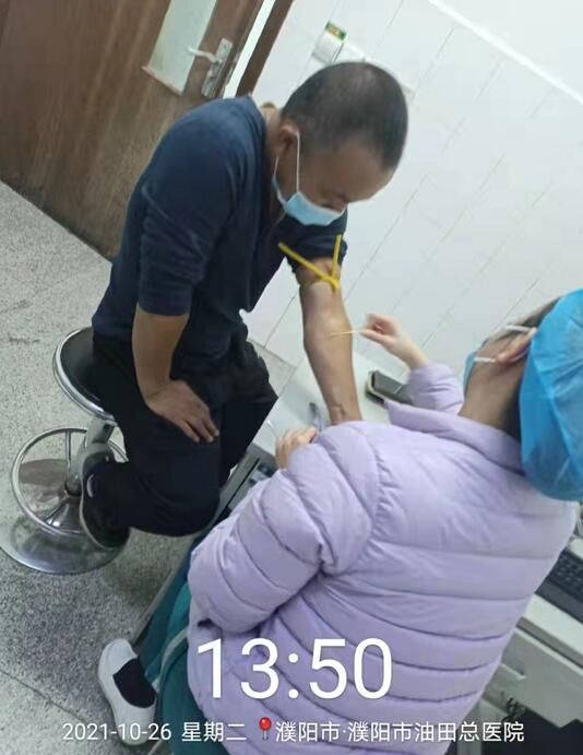 王晓娜|网约车司机发现乘客突发疾病，紧急送医挂号缴费化验全程陪伴