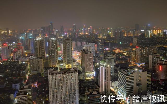 冬冷夏热|买房子尽量别买顶楼错了!顶楼的这些好处,只有业主才知道