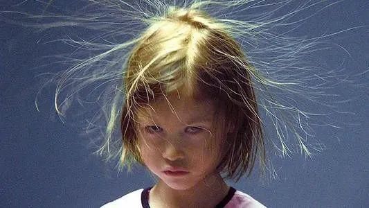 发根处|在给肌肤化妆的同时,你给自己的头发化妆了吗?