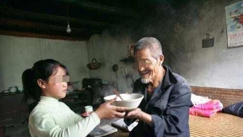 父母|孩子以后是否孝顺,看看小时候有没有这3毛病,希望你家孩子没有