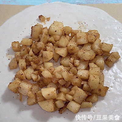 餐桌上最有人气的家常菜之手抓饼苹果派