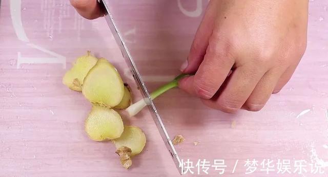 饮食习惯|别怪宝宝不爱吃饭了!新做法太香了,专治不爱吃饭的宝宝,比肉香