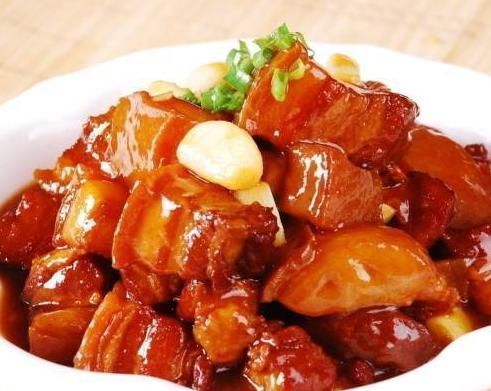 骨质疏松|骨质疏松的人是因面条吃多了?专家:想要养护骨骼,2种食物要少碰