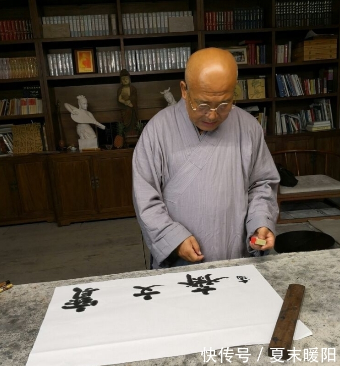 国画@53岁画家娶非洲姑娘,生下两个混血儿,为何婚后7年选择出家?