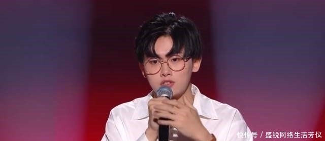 李健 李健的一句话已经证明单依纯夺不了冠,真正的总冠军十有八九是他