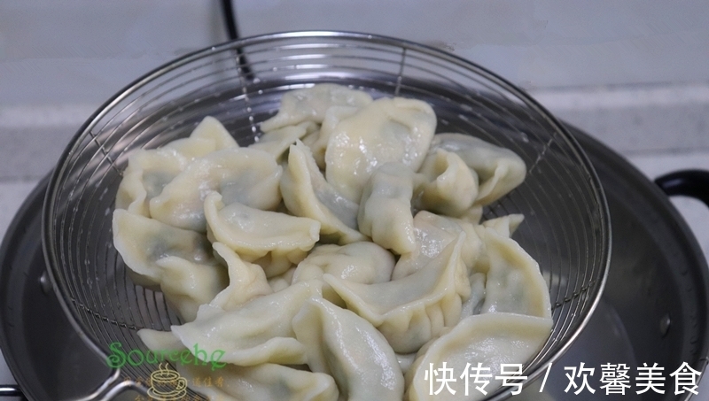 饺子皮|猪肉水饺加茴香，太香了！尤其适合三伏天，开胃解馋，健脾理气！