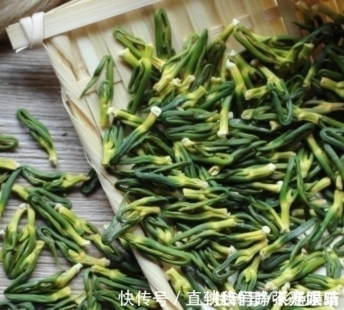 功效|晚上翻来覆去睡不着？不妨用此物泡水喝，告别失眠，安稳一整晚！