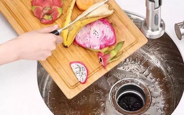 垃圾桶|厨房设计神操作!网友再也不愁“垃圾分类”了