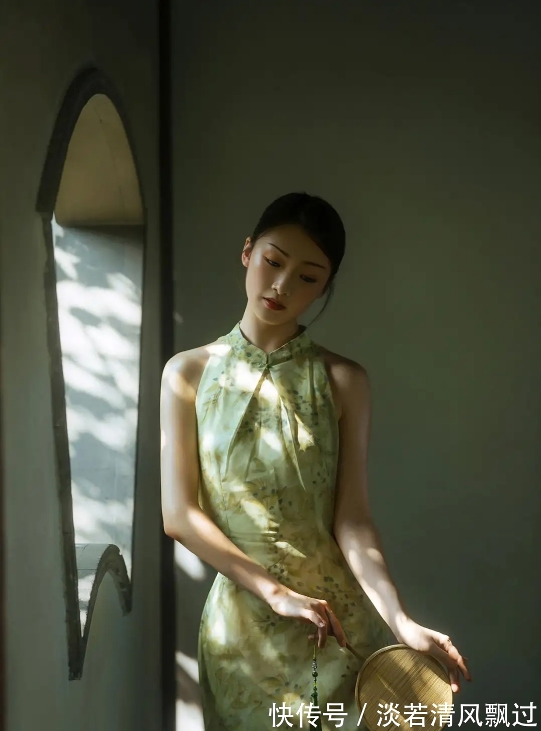 清光$诗·十一首丨但有明光皆顾影,何曾玉露不遮天