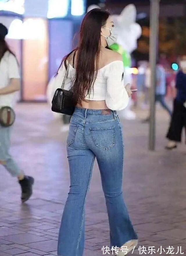 身材 充满女人味的打底裤穿搭,造型才能远离沉闷感,身材匀称