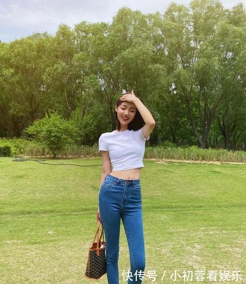 樱桃番茄|为什么刘雯穿白T就很高级？夏日必备白T应该怎样搭？
