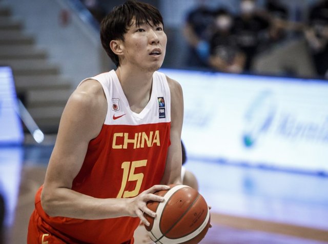 核心|胡明轩用自己的进步告诉我们:球队核心是打出来的，不是指定的