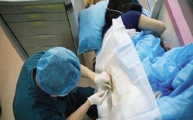 产妇|“谢谢,不喝牛奶”,产妇生孩子闹笑话,听不懂产房暗语太尴尬