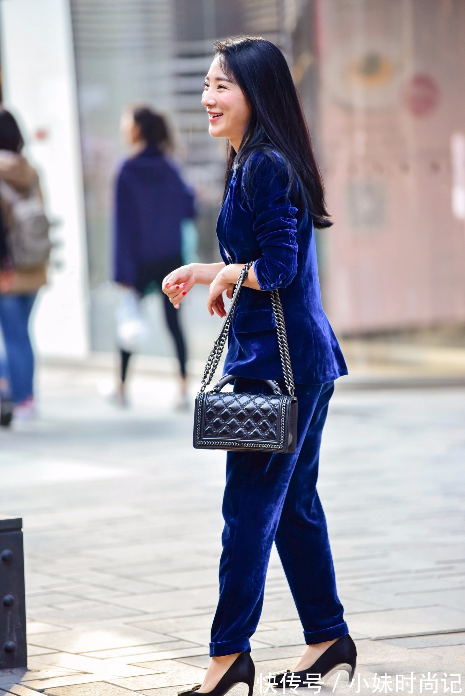 穿搭 女士穿西装,不仅要体现出时尚帅气的效果,更要体现出端庄与大气