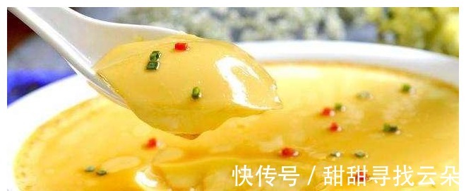 鸡蛋羹|蒸鸡蛋羹，有人加冷水，有人放食盐，全错！这样做，鸡蛋Q弹滑嫩！