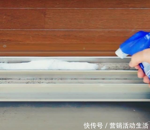 泡沫|9个实用型清洁小技巧，学会了能少干很多家务活，家里干干净净的！