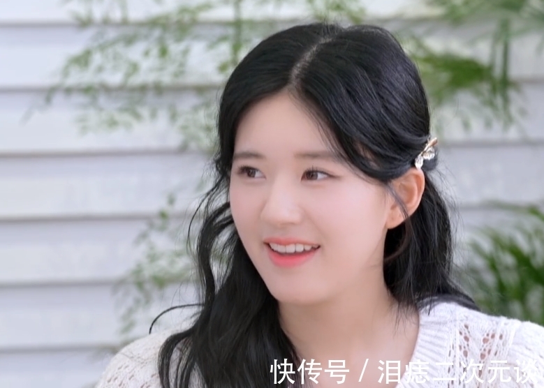 传闻中的陈芊芊|女明星有多会养生?赵丽颖随身携带保温杯,赵露思拎大水壶做节目