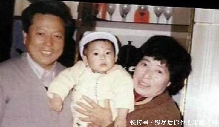 奶奶|出生28天后被遗弃,靠奶奶捡破烂养大,如今成影帝父母争相找上门