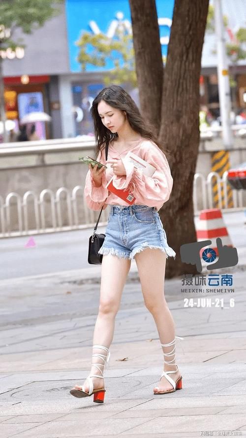 高跟鞋|夏日凉鞋那么多，绑带和高跟凉鞋永远是那双最让人心动的！