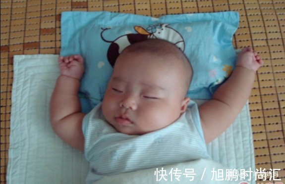 受凉|宝宝晚上睡觉“不盖被”,为啥也不会受凉生病?新手父母该了解
