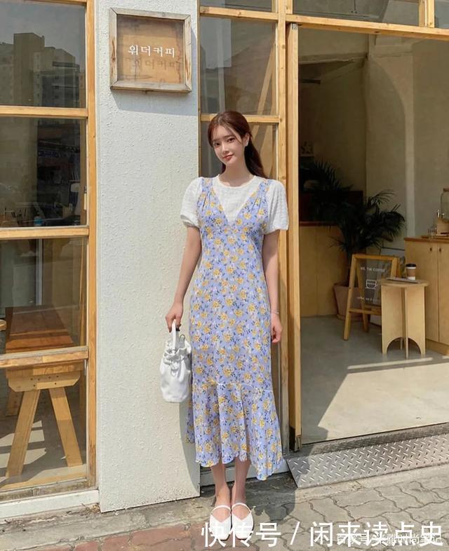“纯欲裙”也太撩了,今夏连衣裙照着这样穿就很好看!