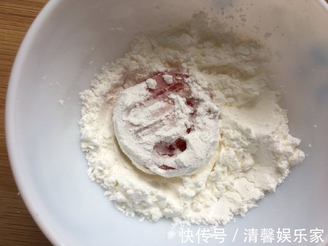 好吃|西红柿换个花样做，别提多好吃，10分钟搞定，一上桌就被抢光