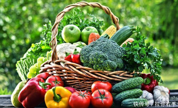 医生提醒骨质疏松不害怕,做到3点,骨骼健康又