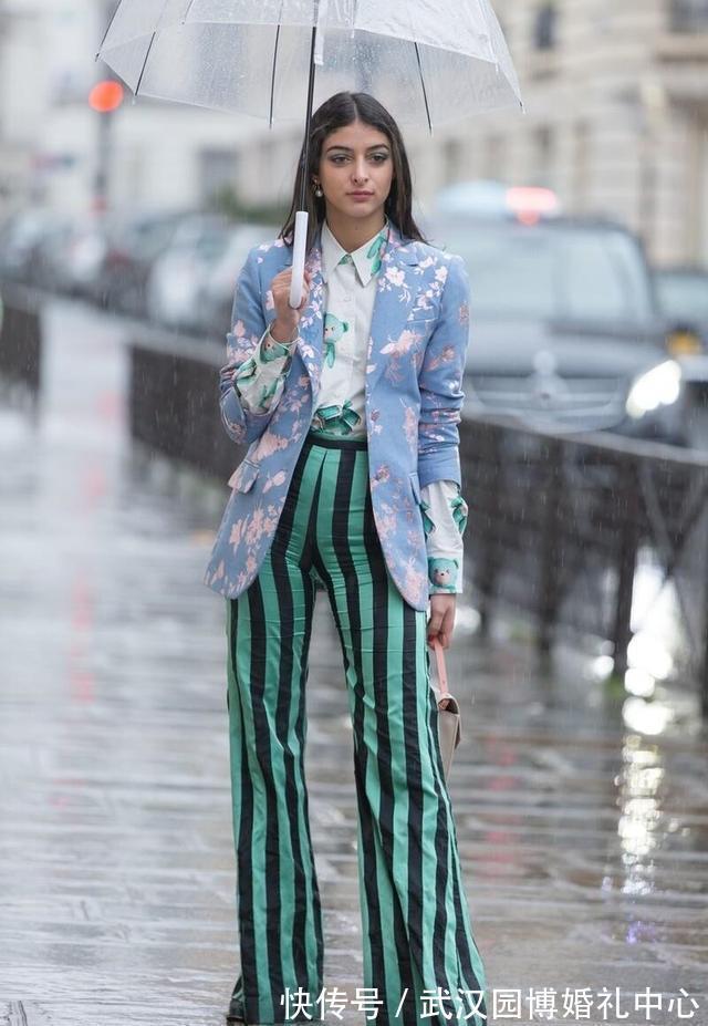 穿搭 别穿条纹衫了,今年流行的是“条纹长裤”,显瘦减龄,轻松上档次