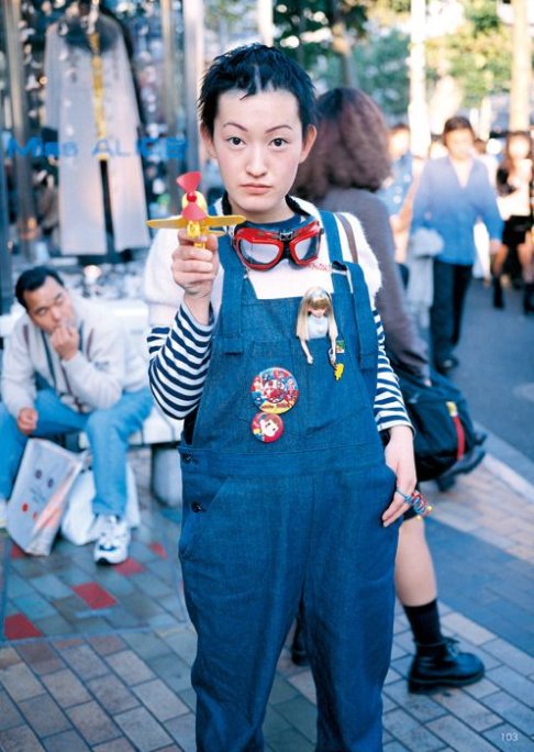 红脸|告别网红脸！30年前的素人街拍，每个人都美得非常真实