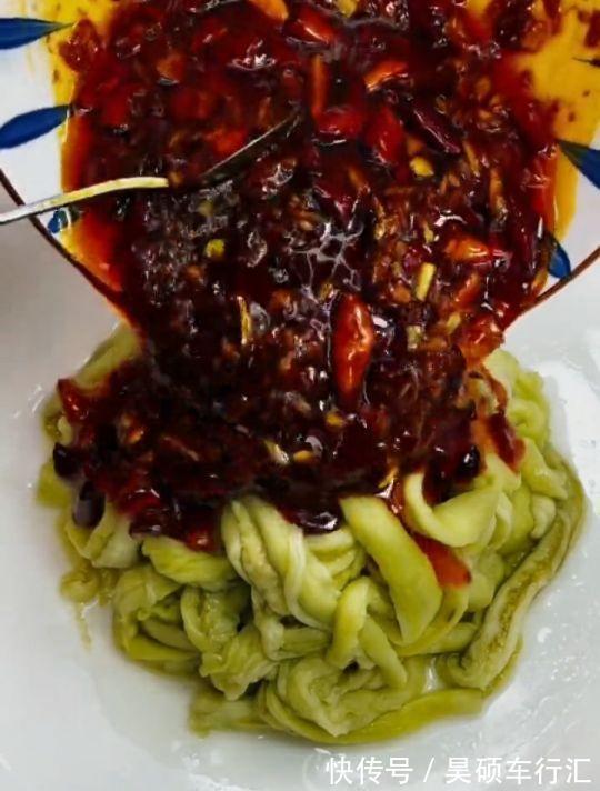 好吃|今天美食,蒜泥茄子,超级好吃,超级下饭,喝酒吃饭不错的选择