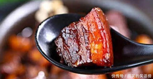 做红烧肉时,先焯水是不对的,学会这样做,肉软烂味道很好