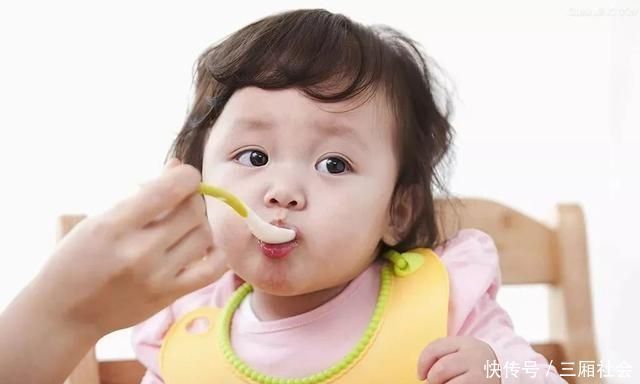 添加|宝宝究竟多大才能吃肉?吃早伤脾胃吃晚缺营养,很多家长喂错了