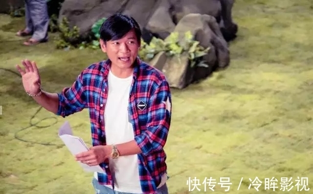 肖战《如梦之梦》北京首演,品牌商联合送花墙,业内人士现场观演