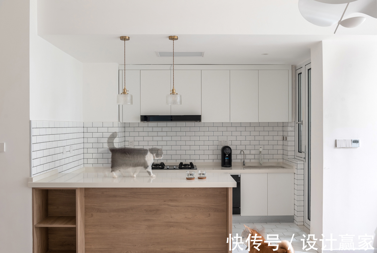 插瓶|70㎡现代简约风,木质的清新自然,小资情调的生活