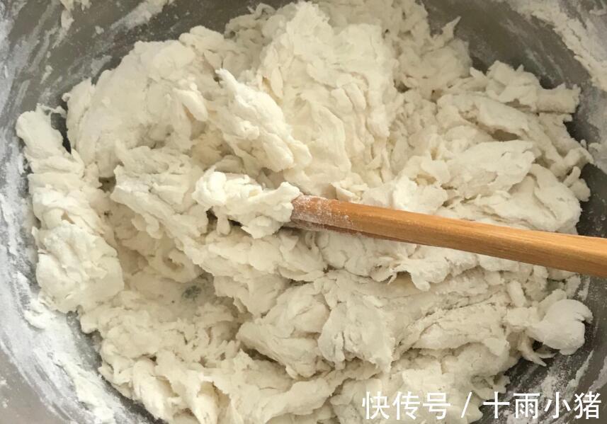 发酵|蒸馒头用“热水”还是“冷水”,很多人做错了,难怪不白不蓬松!