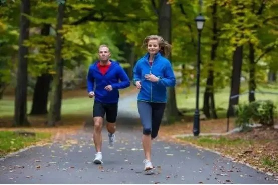 习惯|减肥很难吗？每天坚持四个习惯，或可防止反弹！