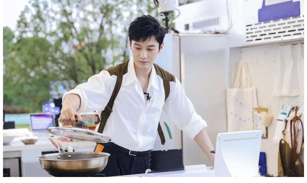 活宝|黄晓明自称“最废店长”，宁静“不要干憨事”，这俩活宝太可爱