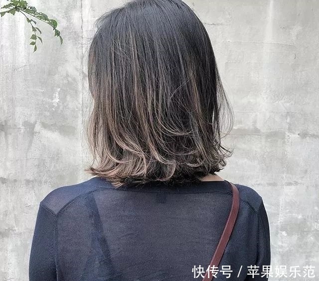 搭配|流行的这些短发发型设计搭配,每一款都很减龄!