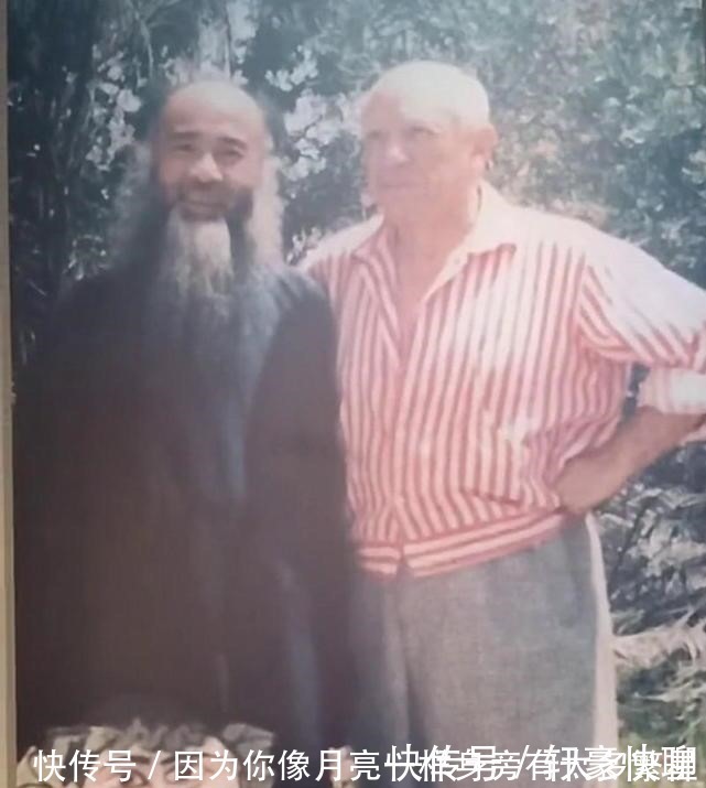 抽象派&张大千和毕加索互赠画作,看到毕加索的画,网友:感觉被“骗”了