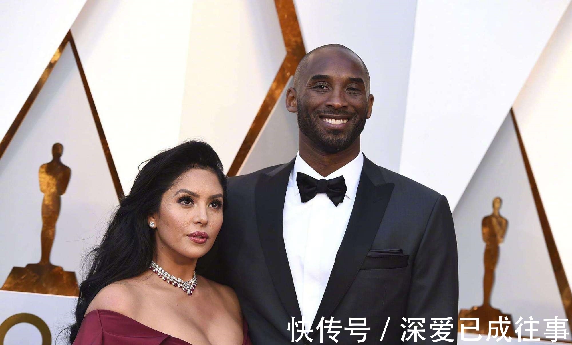 碧昂丝|瓦妮莎全家出游,大女儿脏辫抢眼,两小女儿神似科比!