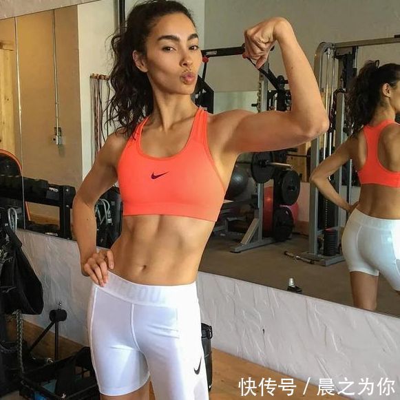 模特|中法混血模特,身材高挑出众,爱运动的她,线条紧致,马甲线迷人