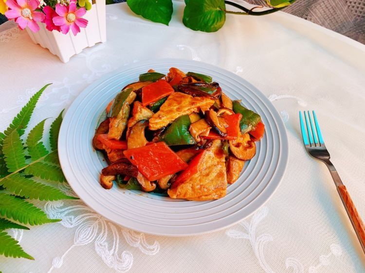 家常豆腐豆腐,外焦里嫩,味道鲜香浓郁,给肉都不换